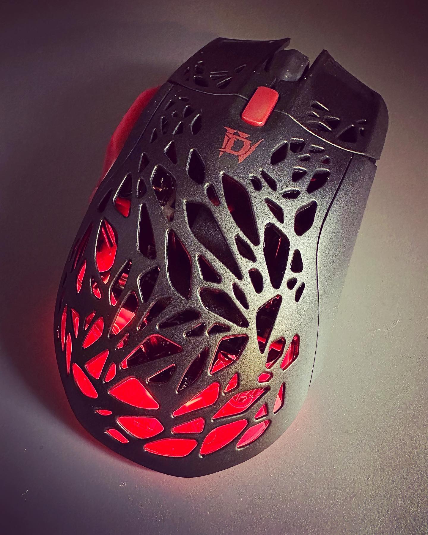 This @steelseries @playdiablo mouse is the lightest mouse I’ve ever used! #kickstreamer